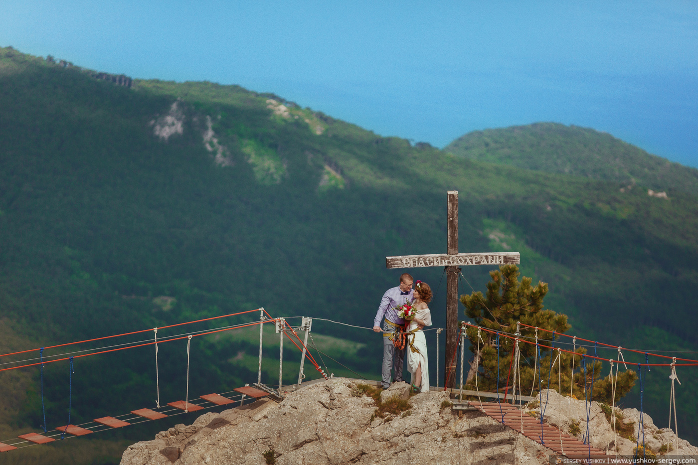 Свадьба для двоих в Крыму. Марина и Илья. Фотосессия на горе Ай-Петри.