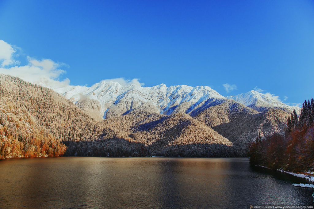 Озеро Рица. Осень. Абхазия